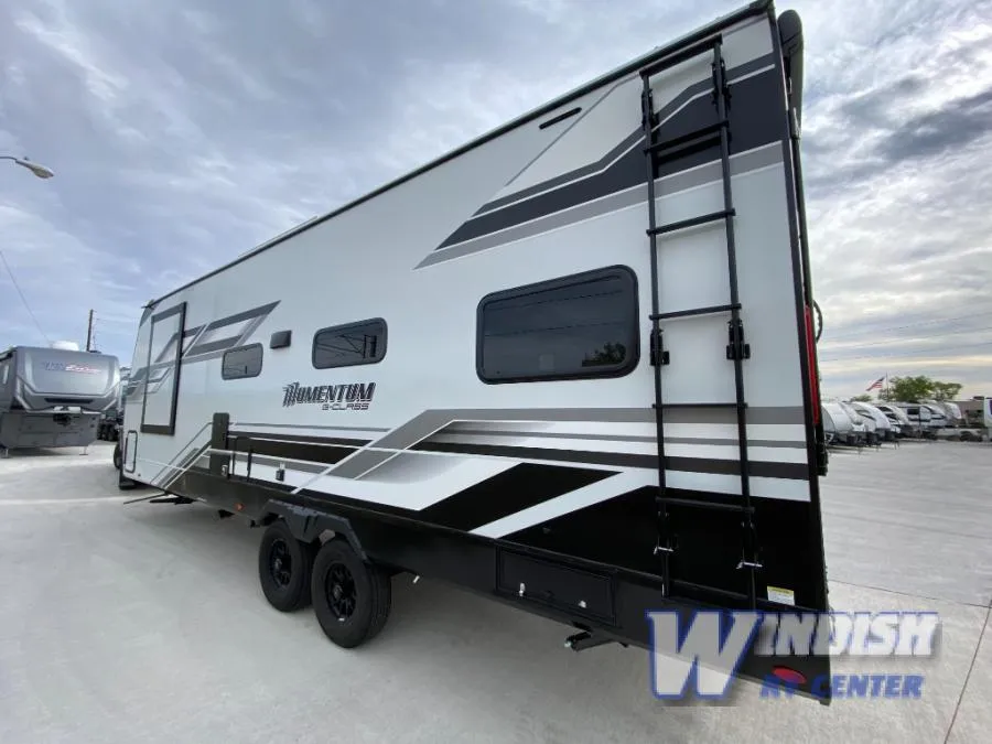 2026 Grand Design Momentum G-Class 27G - Photo 3