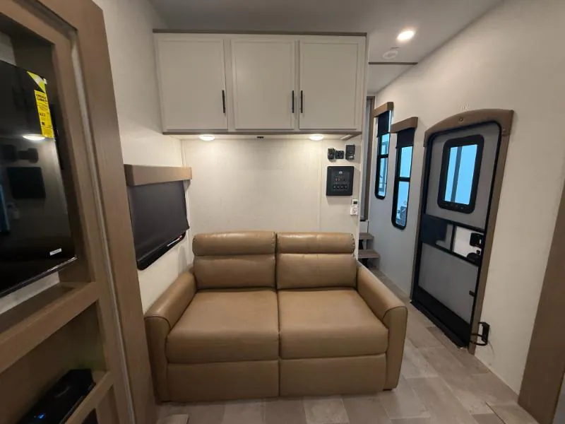 2026 Forest River Impression 360MYR — Photo 6