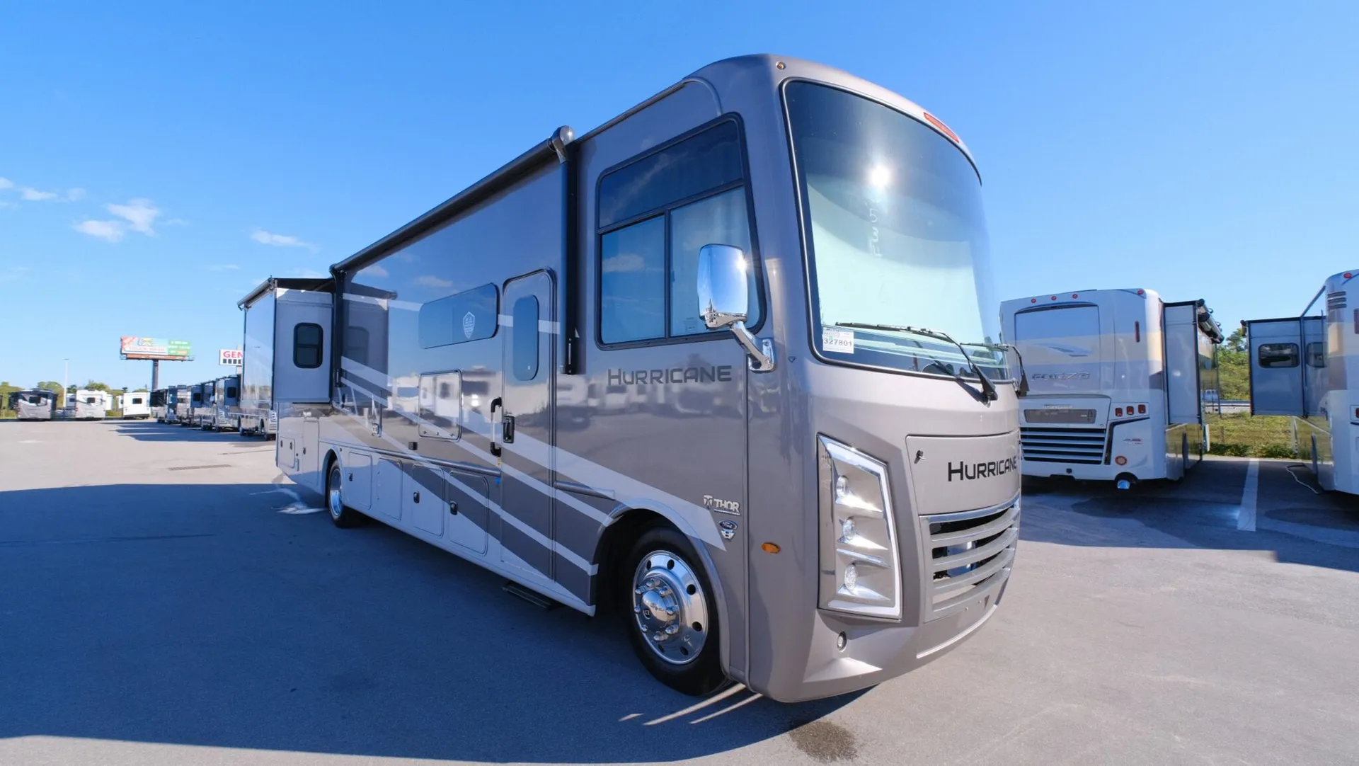 2026 Thor Motor Coach Hurricane 35G - Photo 2