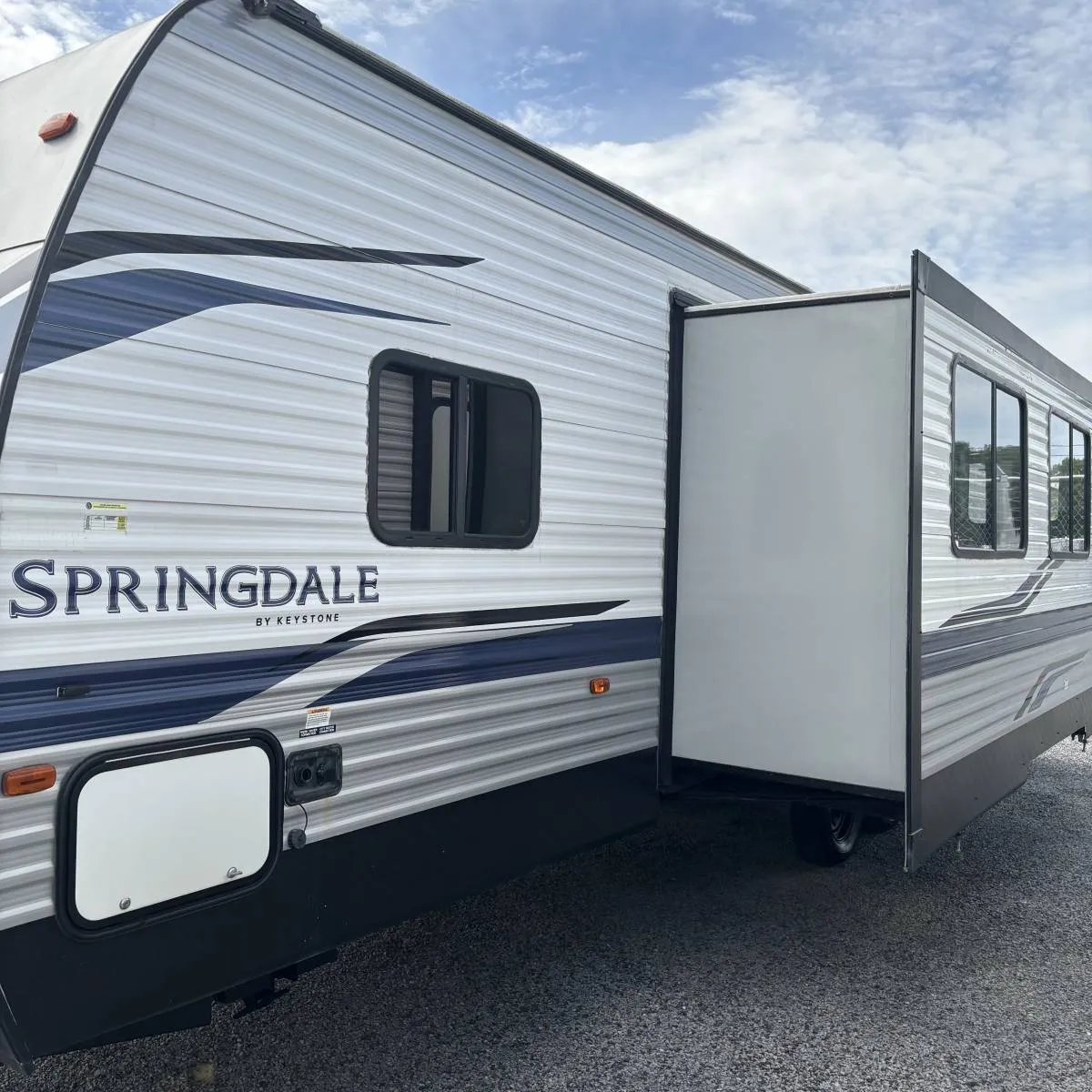 2022 Keystone Springdale 282BH - Photo 4