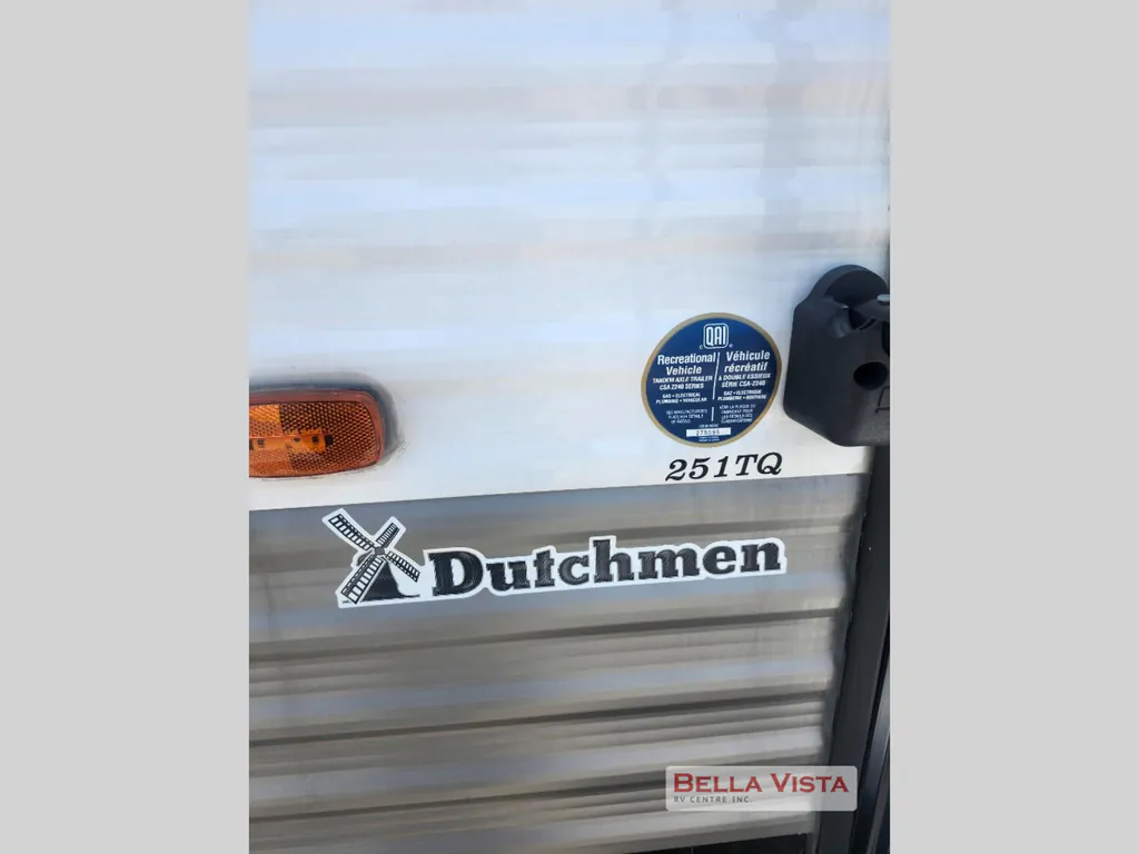 2022 Dutchmen Coleman Lantern 251TQ, Photos photo 14