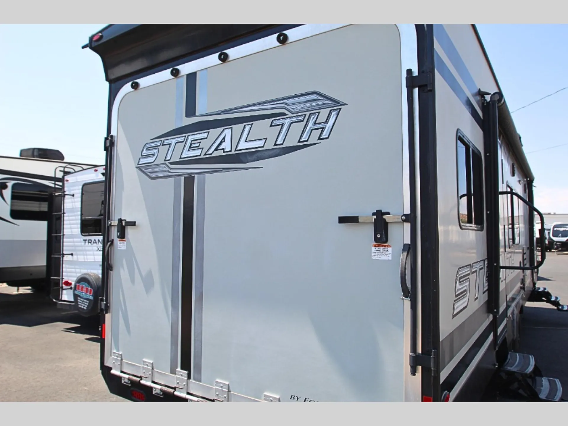 2020 Forest River Stealth RQ2916 - Photo 3