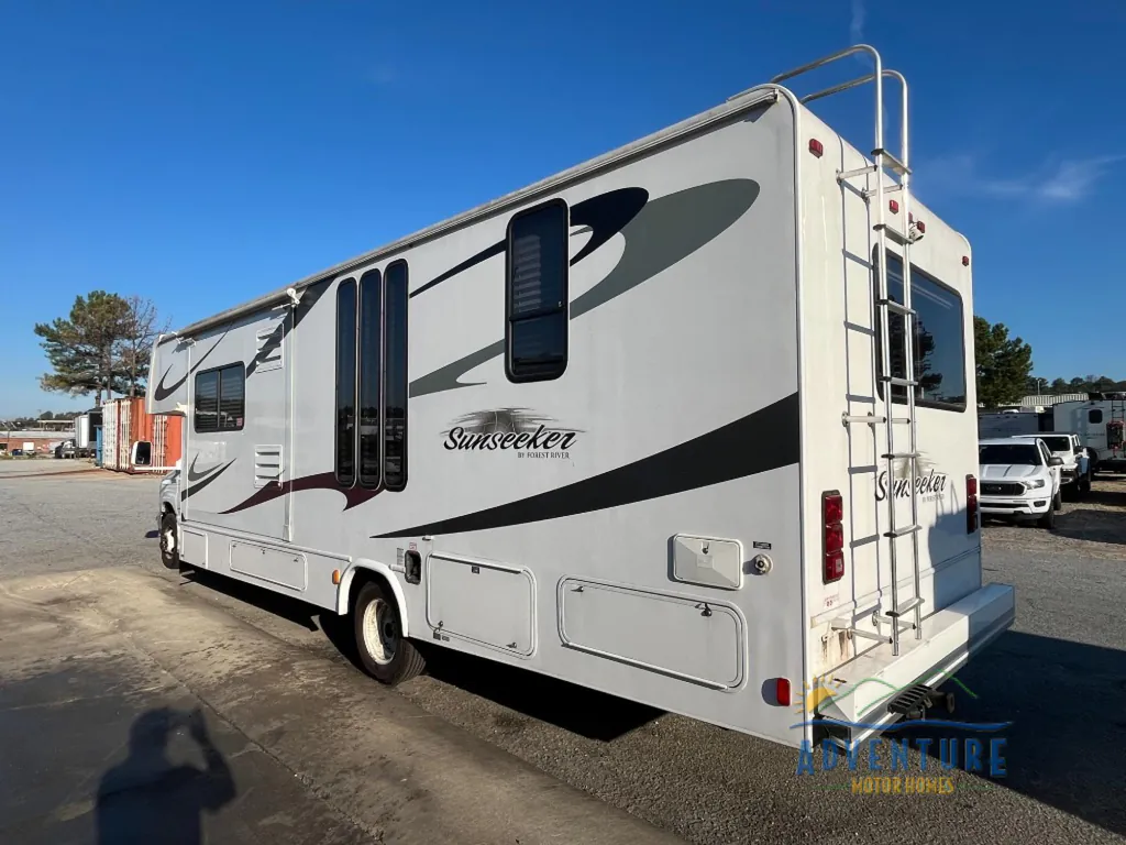 2010 Forest River Sunseeker 3120DS, Photos photo 3