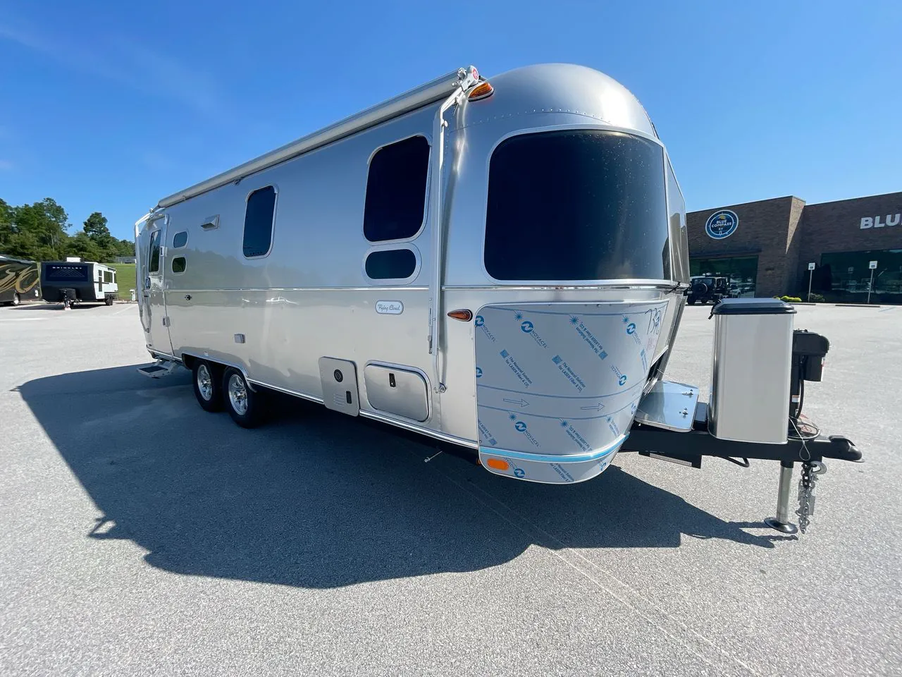 2026 Airstream Flying Cloud 25FB Twin - Photo 3