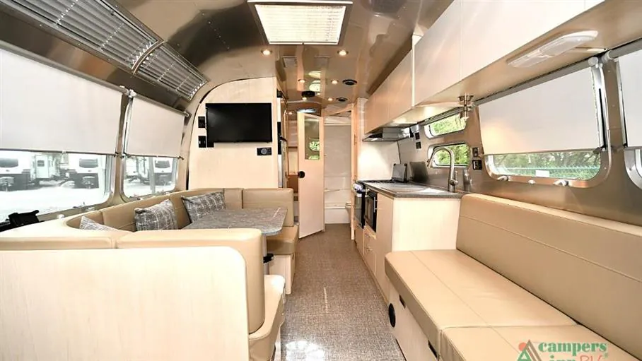 2023 Airstream Flying Cloud 30FB Office, Photos photo 10