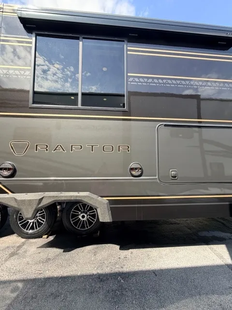 2026 Keystone Raptor 441, Photos photo 9