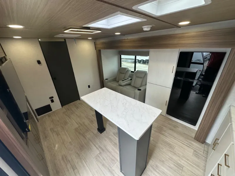 2026 Forest River Vibe Extreme Lite 2500FIK, Photos photo 3