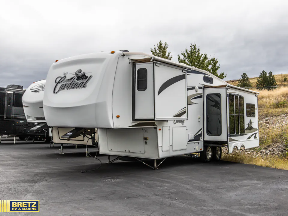 2008 Forest River Cardinal 30TS - Photo 4