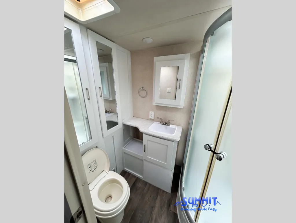 2018 Forest River RV Wildwood X-Lite 233RBXL, Photos photo 26