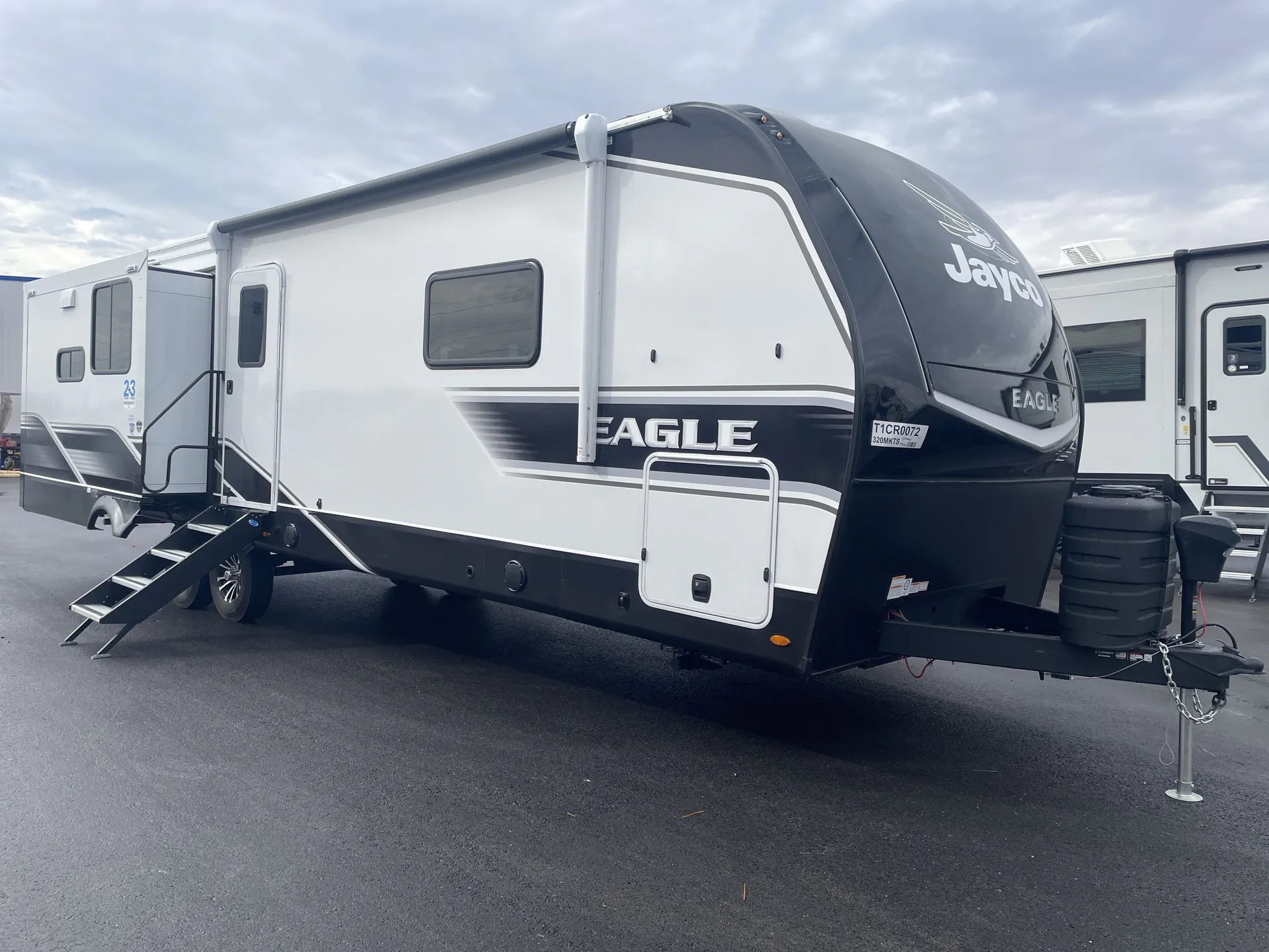 2026 Jayco Eagle HT 320MKTS - Photo 2
