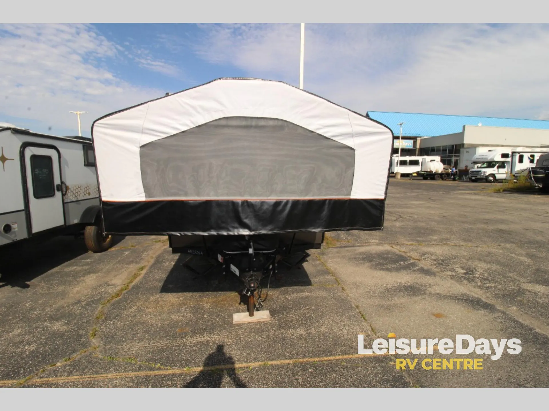2023 Forest River Rockwood Freedom 2318G - Photo 4