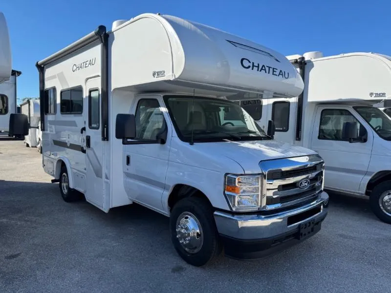 2026 Thor Motor Coach Chateau 19Z - Photo 2