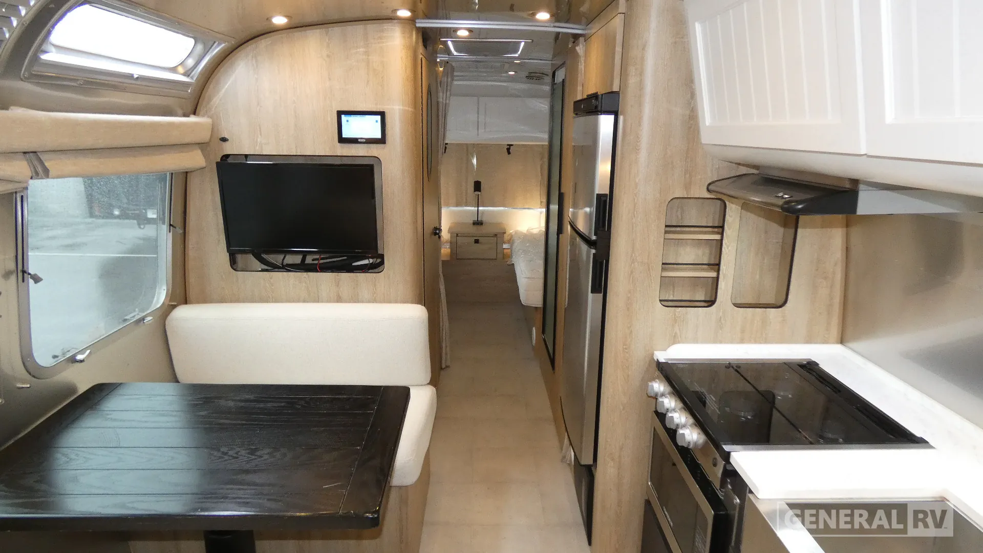 2023 Airstream Pottery Barn 28RB - Photo 3