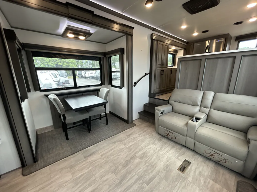 2023 Keystone Montana 3901RK, Photos photo 24
