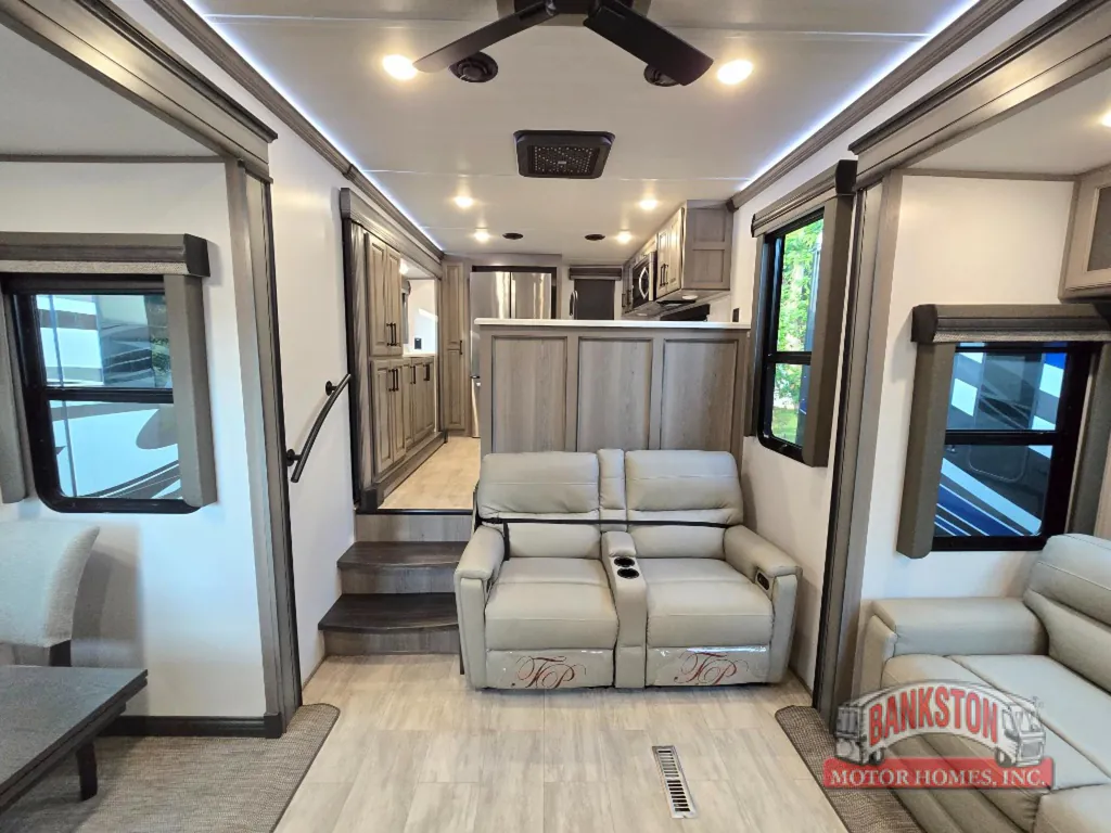 2023 Keystone Montana 3901RK, Photos photo 11