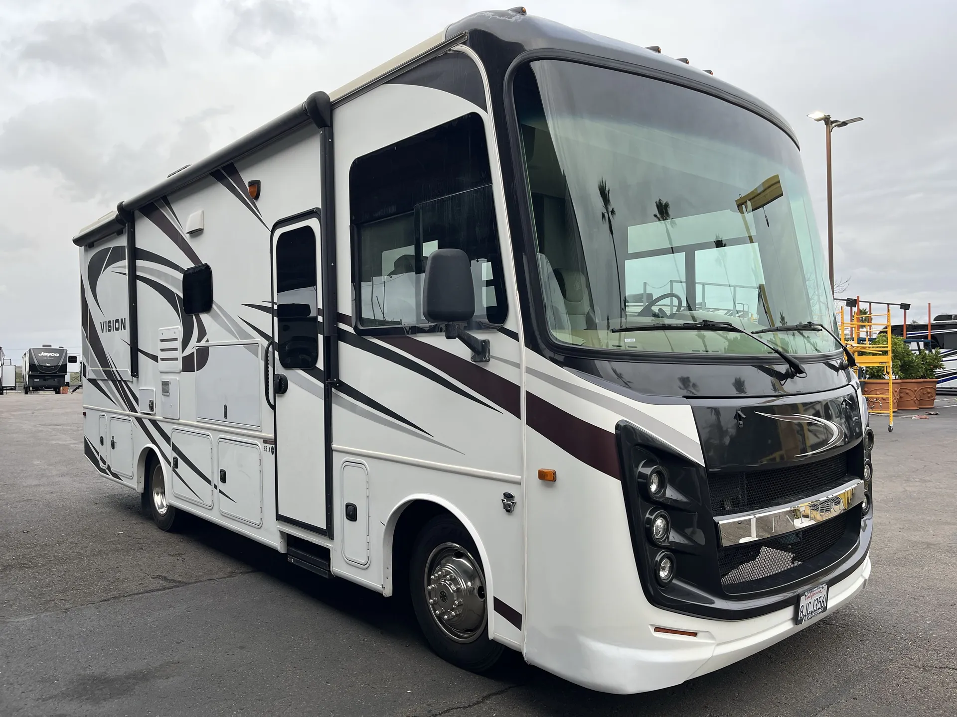 2019 entegra coach Vision 26X - Photo 2