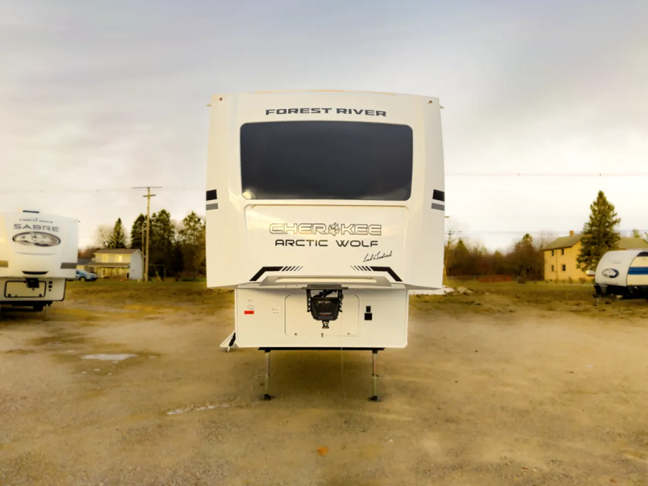 2026 Forest River Cherokee Arctic Wolf 38LEAHG - Photo 4