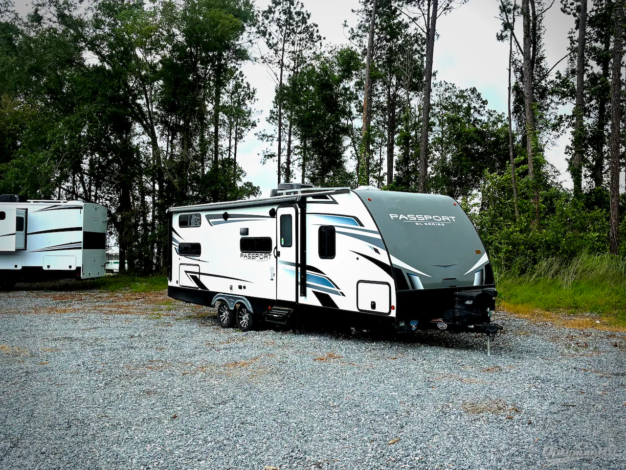 2022 Keystone Passport SL 268BH - Photo 2