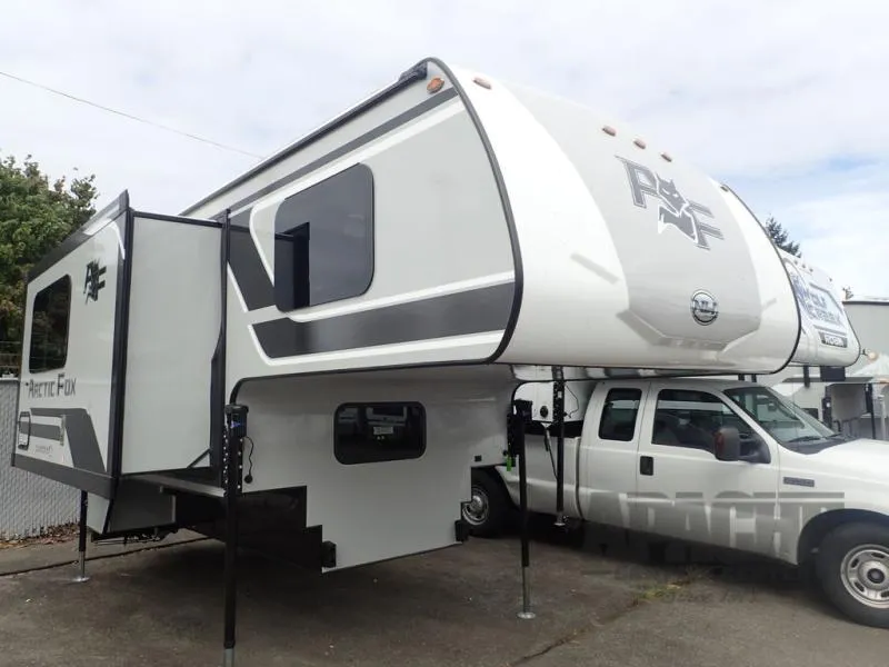 2026 Northwood Arctic Fox Camper 990 - Photo 2
