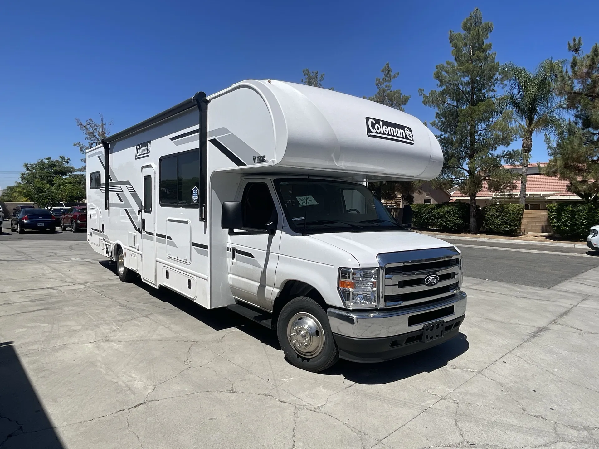 2027 Thor Motor Coach Coleman 31CM - Photo 2