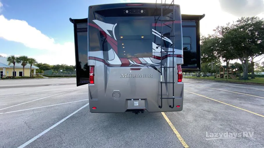 2023 Thor Motor Coach Miramar 36.1 - Photo 4