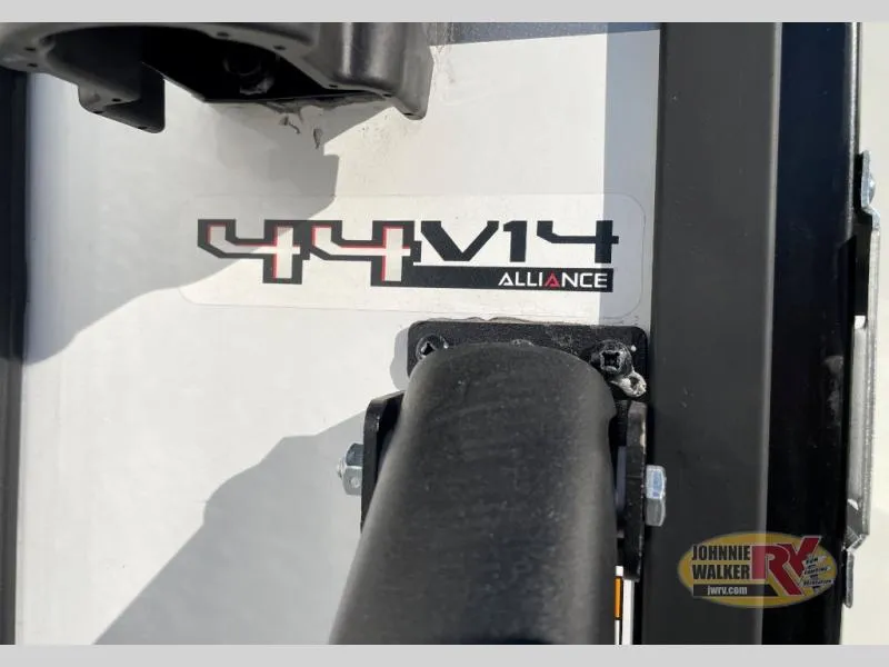 2026 Alliance RV Valor 44V14 - Photo 3