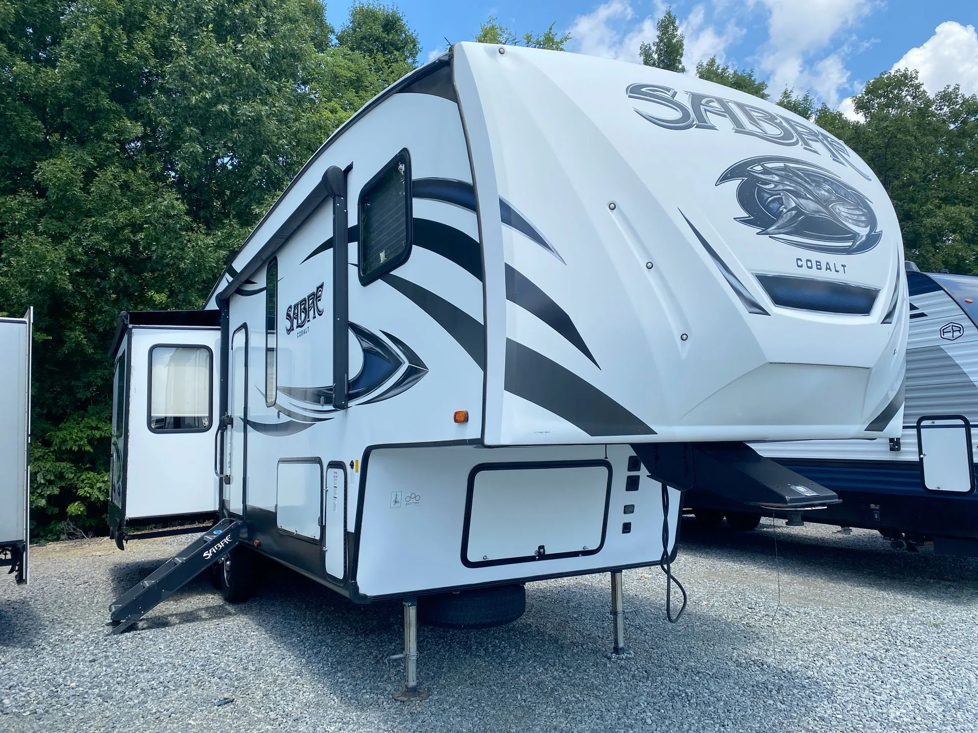 2018 Forest River Sabre 30RLT - Photo 2