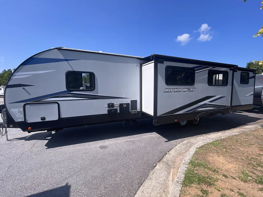 2021 Forest River Cherokee Alpha Wolf 33BH-L, Photos photo 7