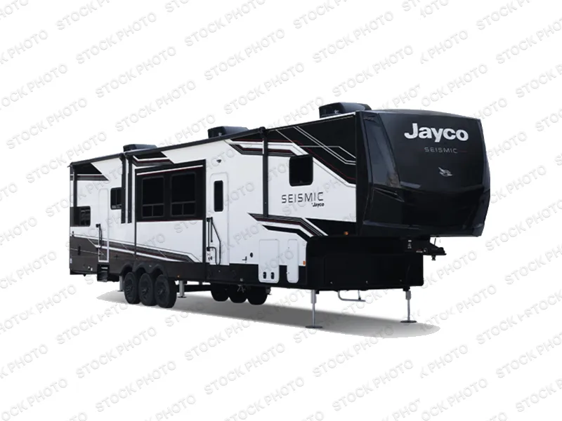 2027 Jayco Seismic 395 - Photo 2
