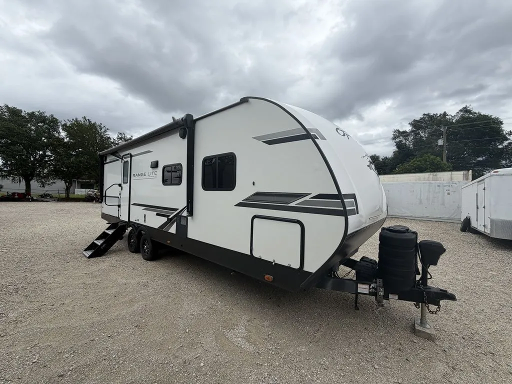 2023 Highland Ridge RV Ultra Lite 241BH - Photo 2