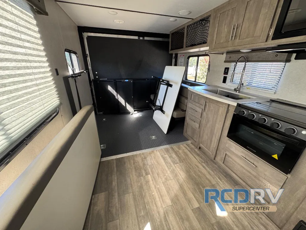 2021 Forest River XLR Micro Boost 25LRLE, Photos photo 4