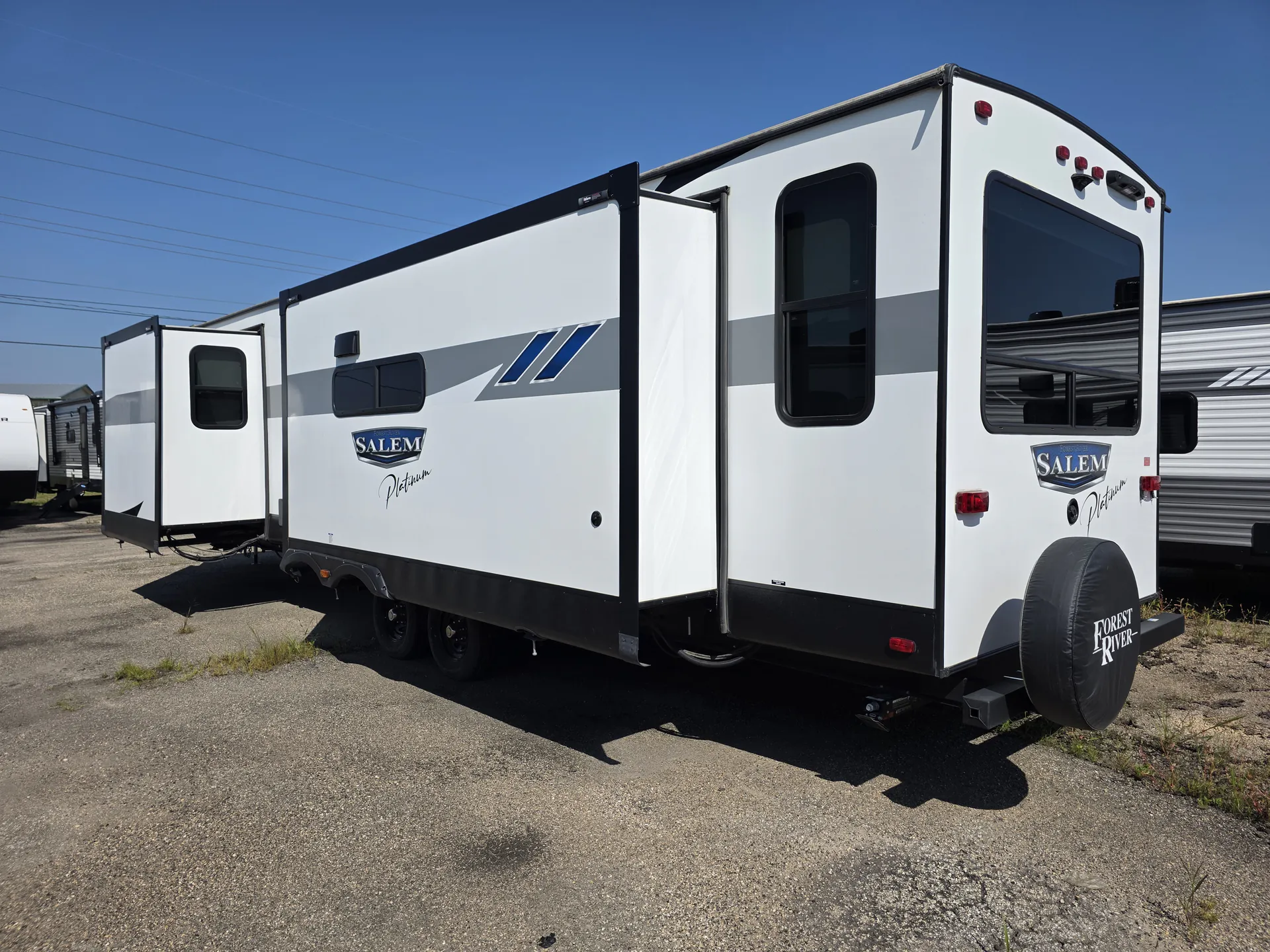 2023 Forest River Salem 32RET dealer photo 8 from Jeff Bright RV Center