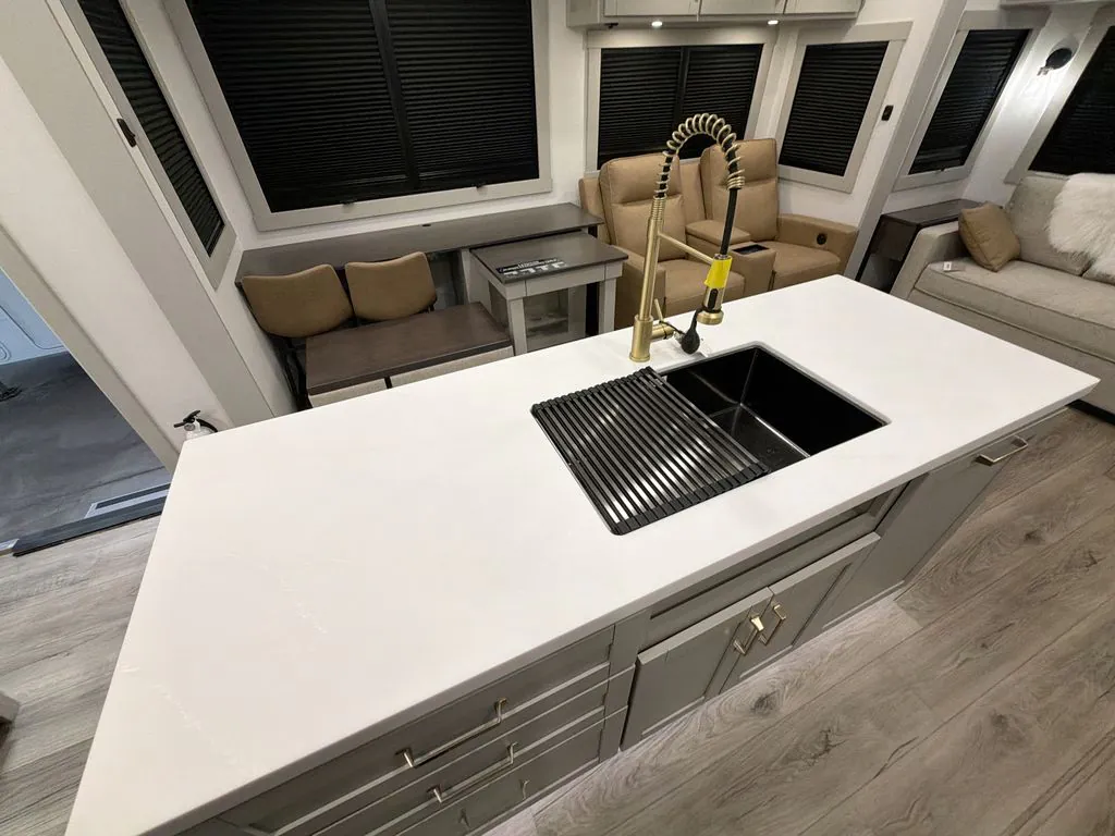 2026 Brinkley Model Z 3600, Photos photo 20