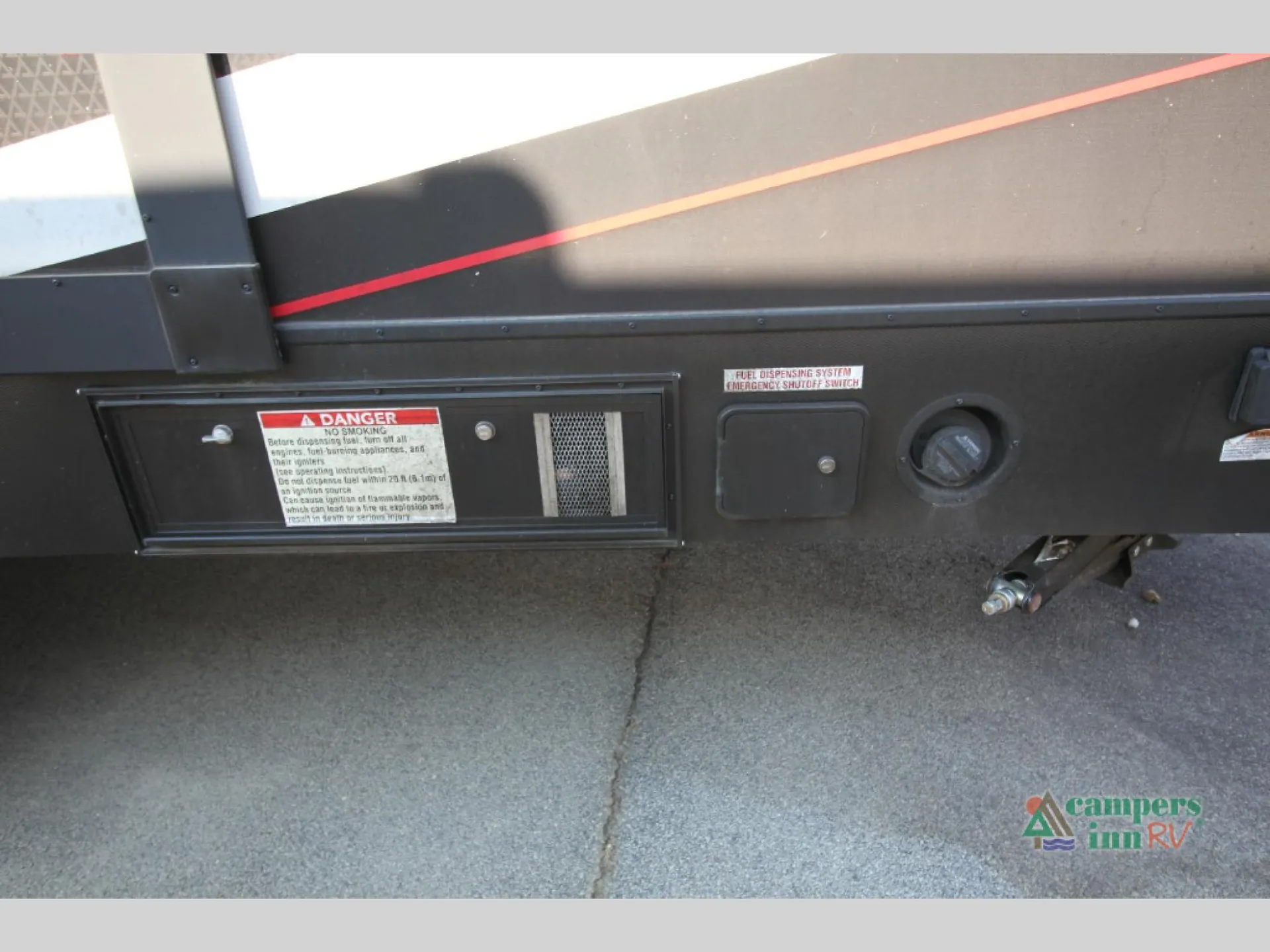 2023 Alliance RV Valor 29T18 - Photo 3