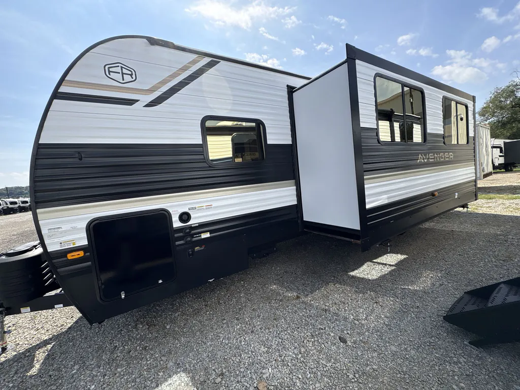 2027 Forest River Avenger 26DBS, Photos photo 9