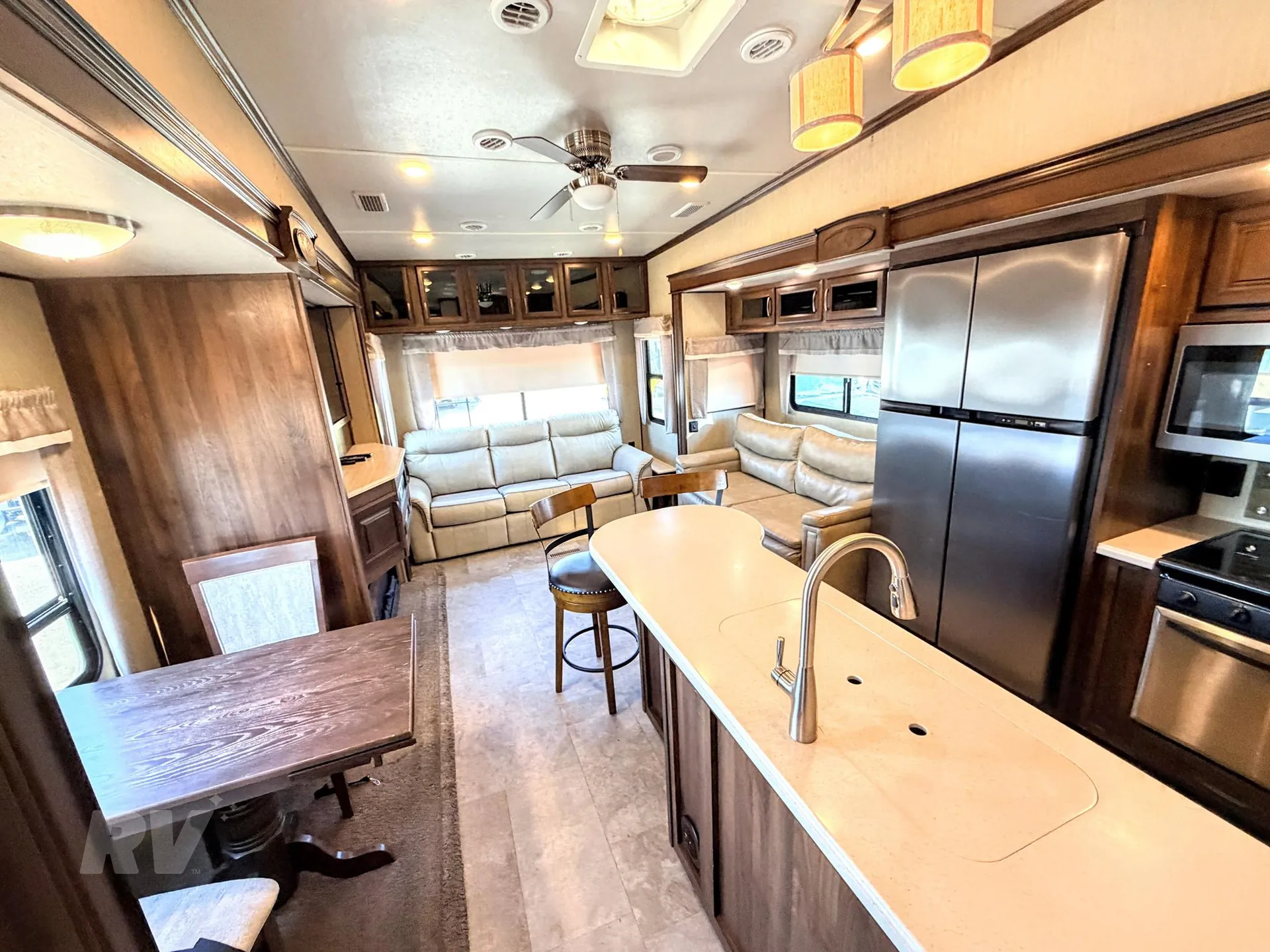 2018 Palomino Columbus 298RLC - Photo 3