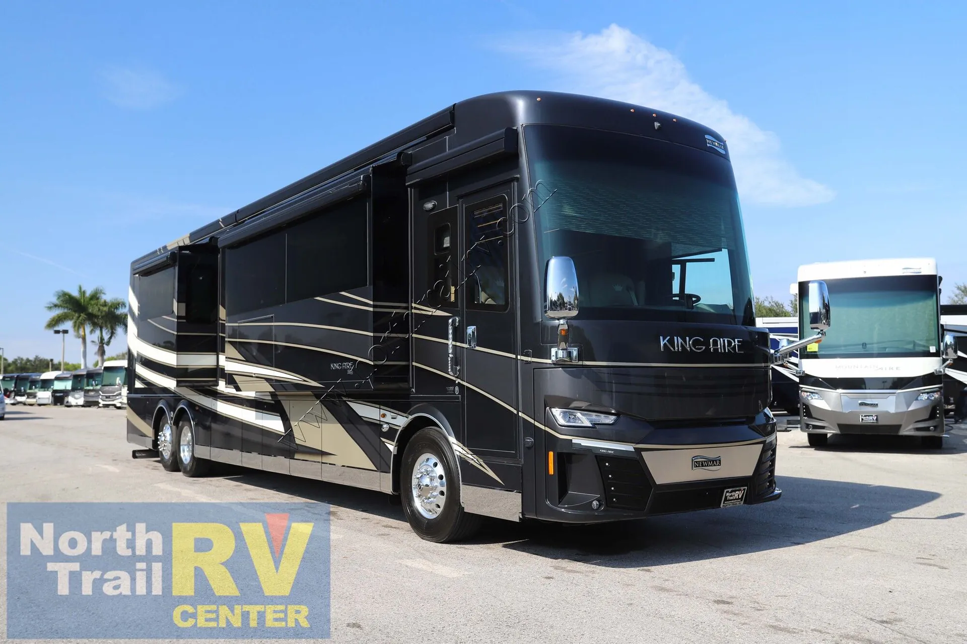 2023 Newmar King Aire 4521 - Photo 2