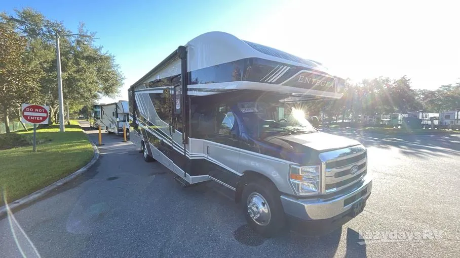 2026 Entegra Coach Odyssey 30Z - Photo 2