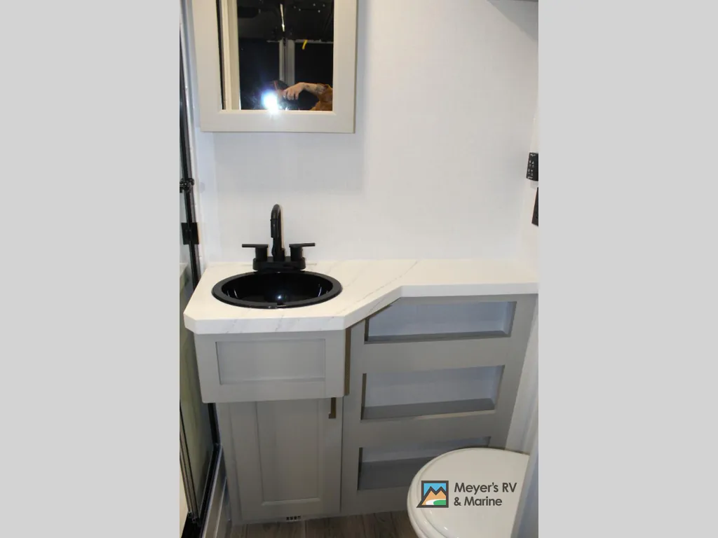 2026 Brinkley Model G 3970, Photos photo 23