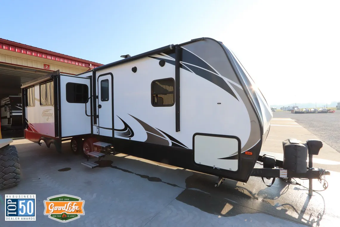 2018 Grand Design Imagine 2970RL - Photo 2