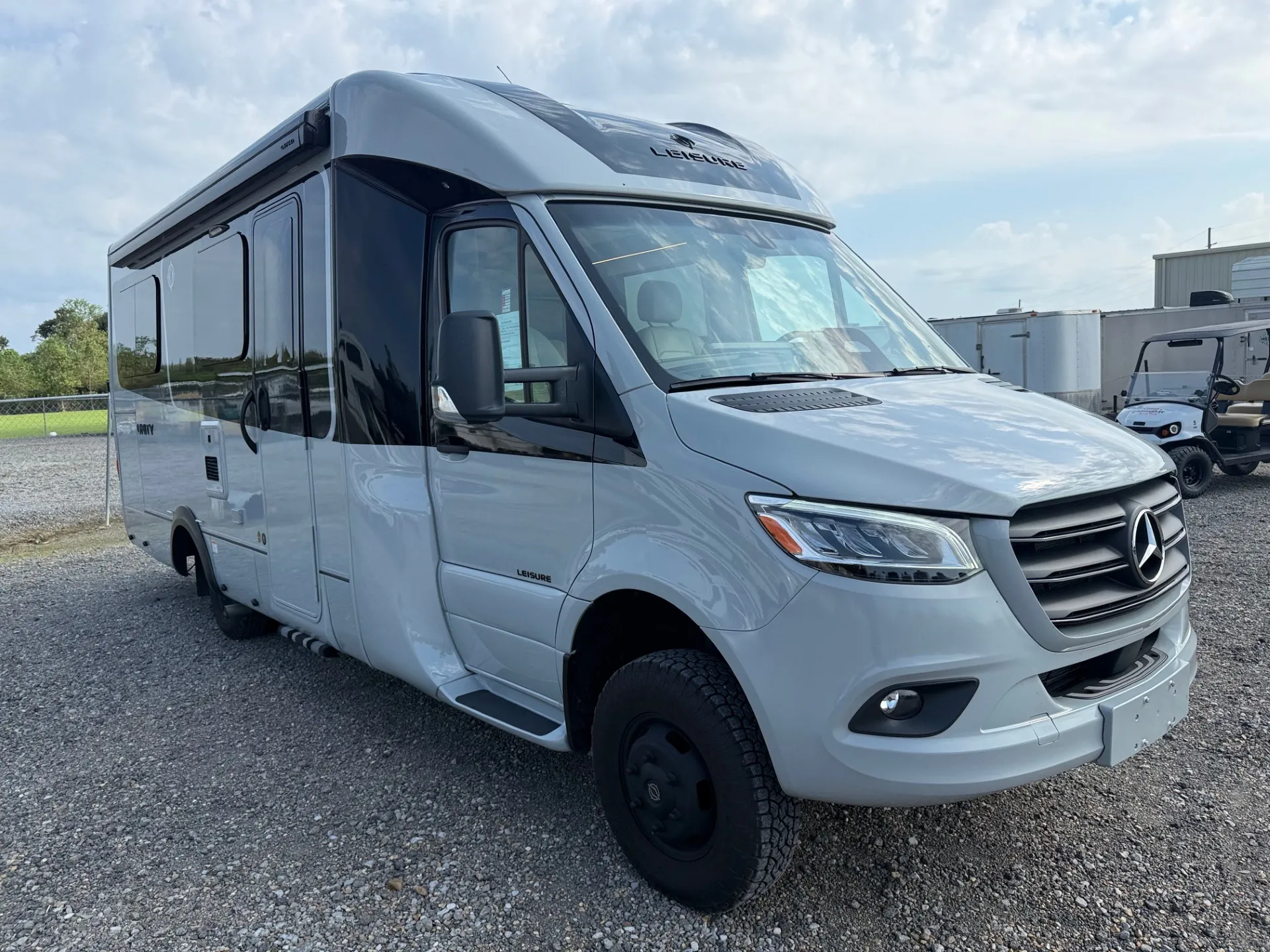 2026 Leisure Travel Unity U24TBX - Photo 2