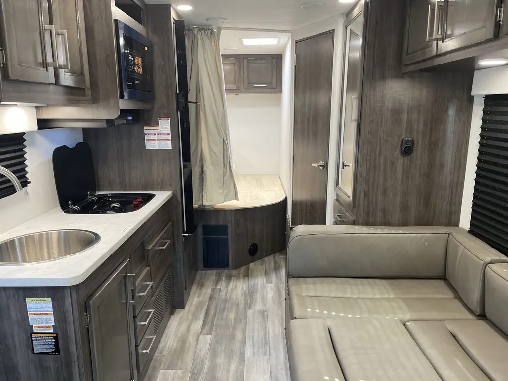 2026 Jayco Redhawk Se 22EF, Photos photo 2
