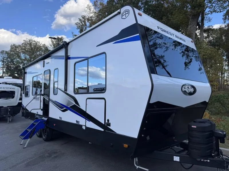 2026 Forest River Vengeance Rogue Armored 25L141 - Photo 2