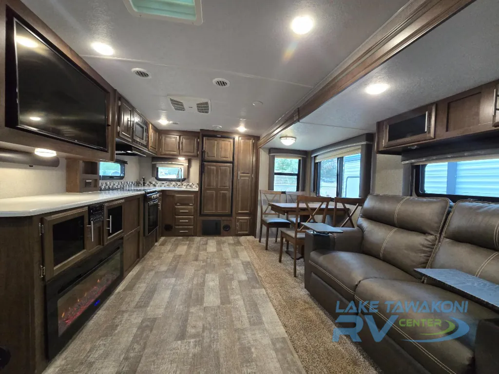 2020 Forest River Rockwood Ultra Lite 2902SW, Photos photo 6