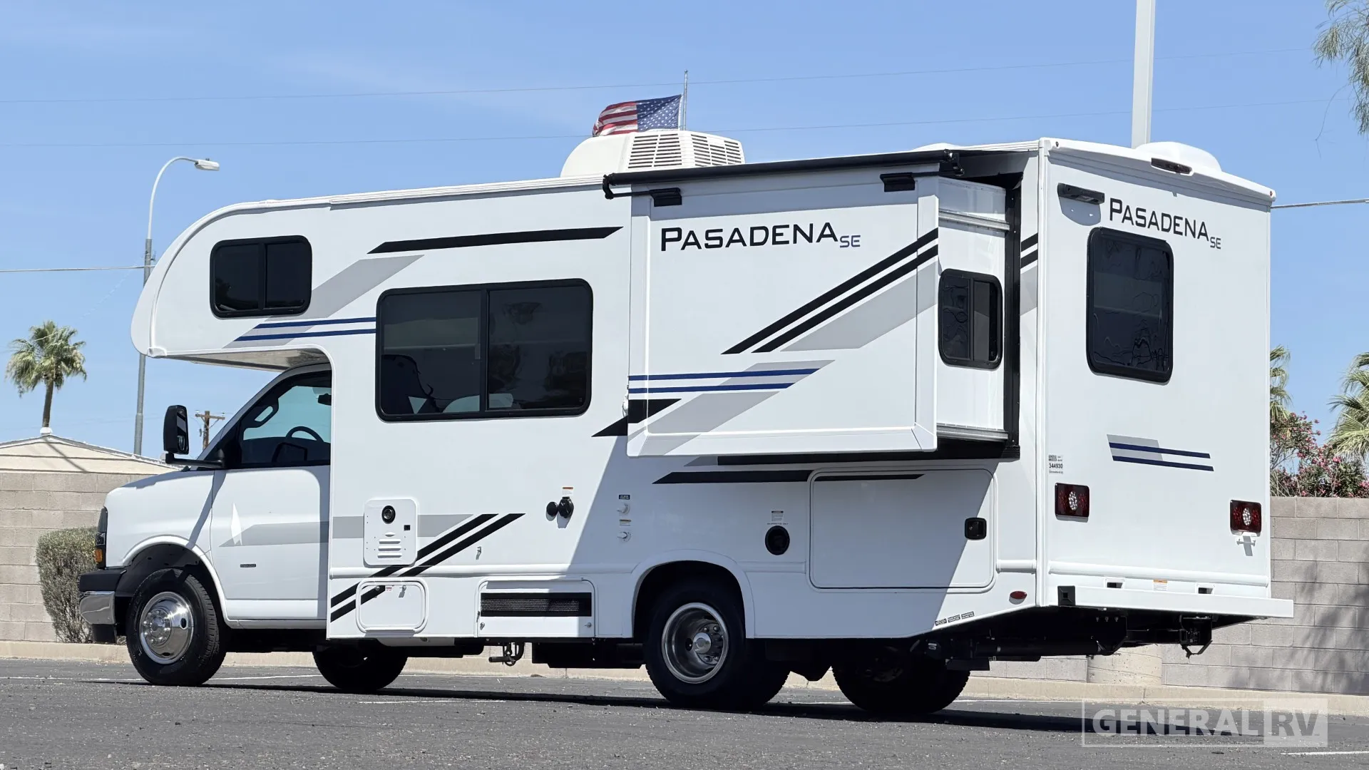 2026 Thor Motor Coach Pasadena SE SZ22 Chevy - Photo 4