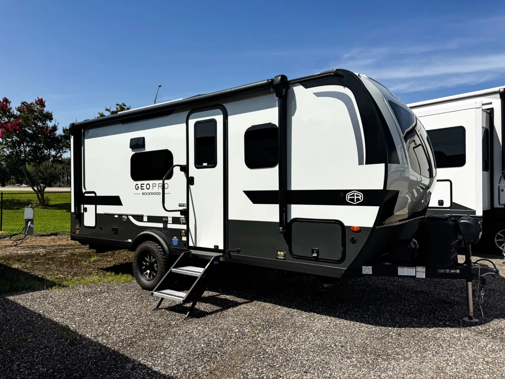 2027 Forest River Rockwood Geo Pro G20SFB - Photo 2