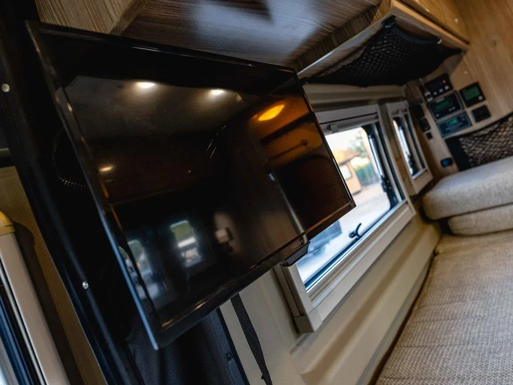 2019 Winnebago Travato 59KL, Photos photo 25
