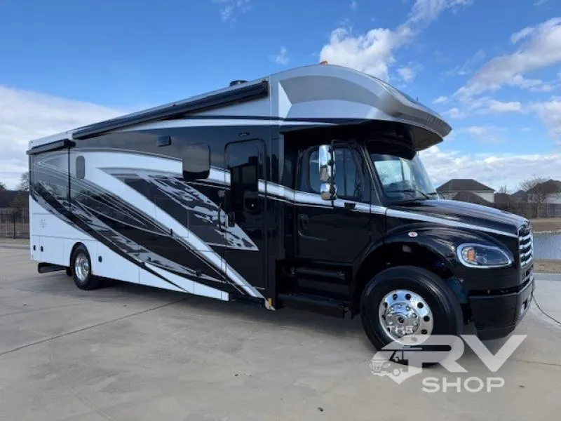 2026 Renegade RV Verona 36VSB - Photo 2