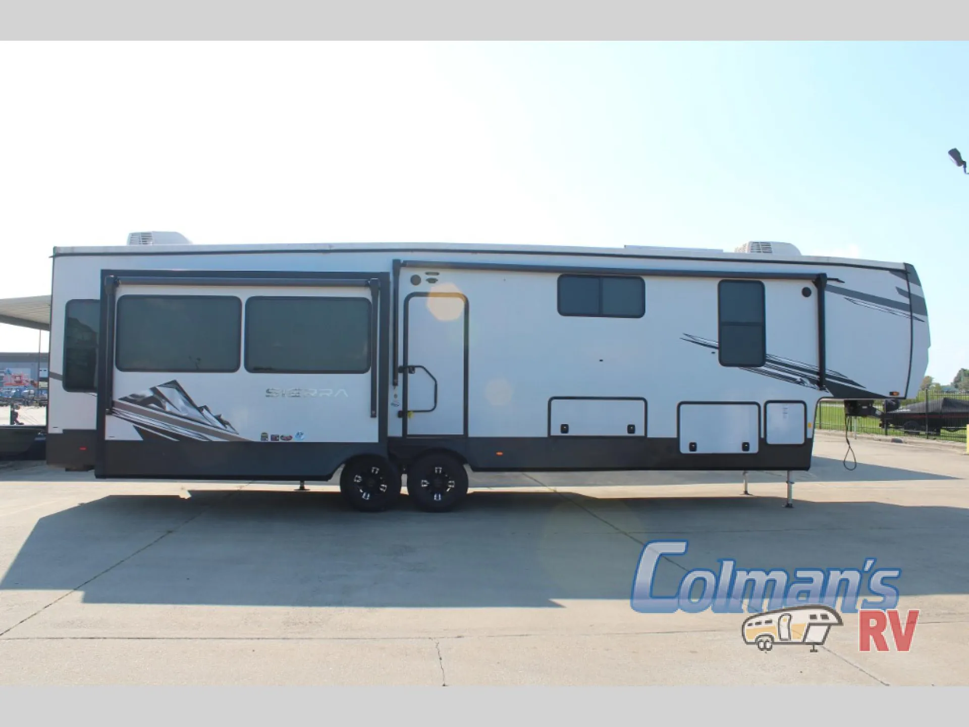 2024 Forest River Sierra 4003MB - Photo 2