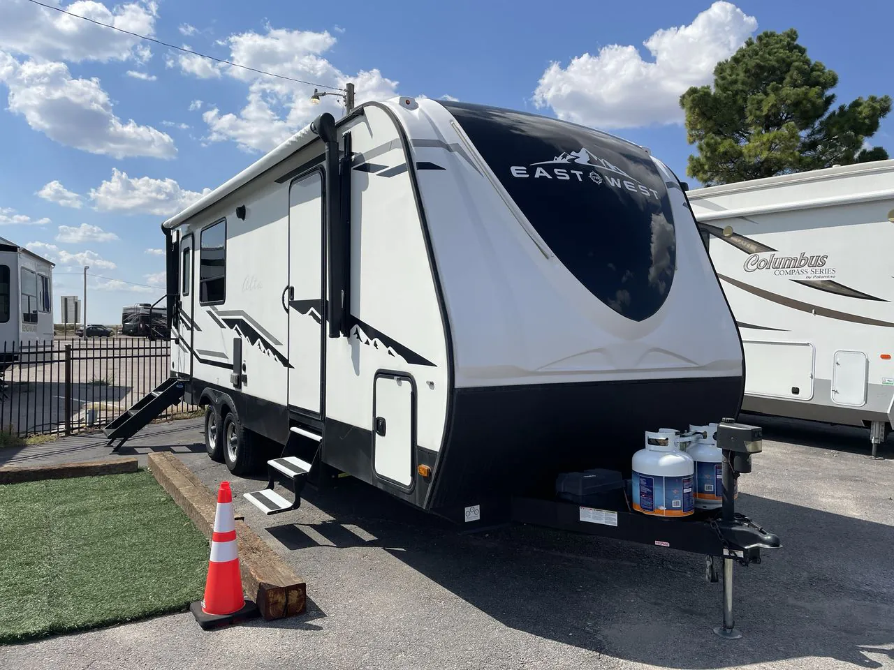 2021 East to West Alta 2350KRK - Photo 2